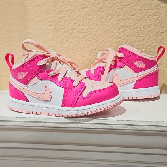 Air Jordan 1 Retro Mid Medium Soft Pink Grade School Lifestyle Shoes - Picture 8 of 16